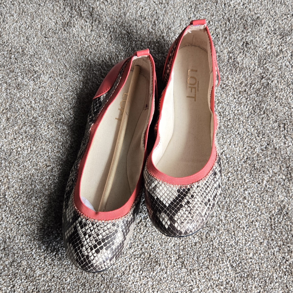 LOFT Pink and Black Ballet Flats with Metallic Toe